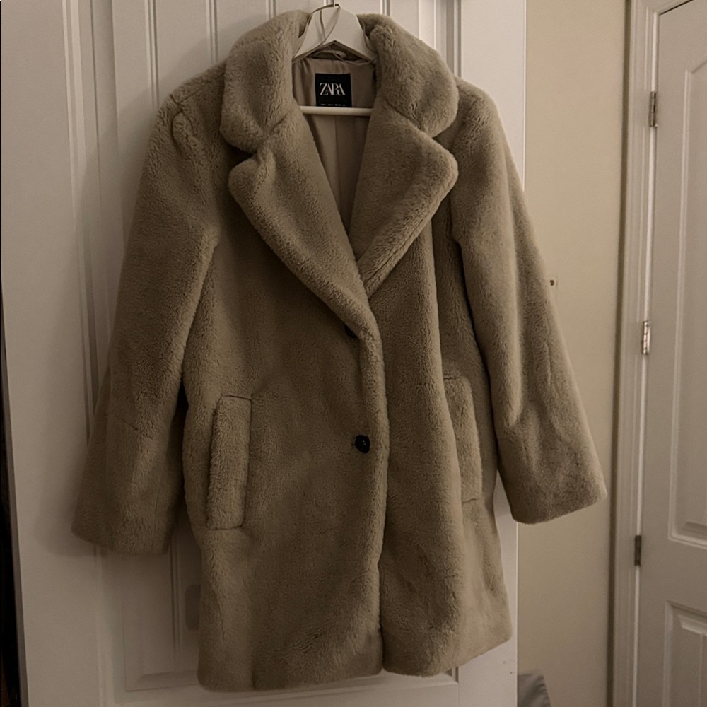 Zara Women's Cozy Tan Teddy Jacket